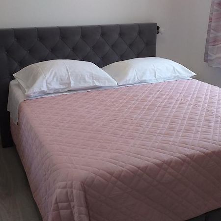 Apartman Karla Lastovo Exterior photo